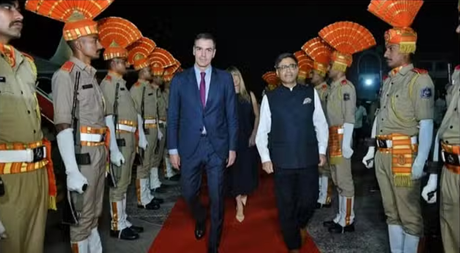 Spanish President arrives in Vadodara, will inaugurate Tata’s aircraft manufacturing plant with PM Modi